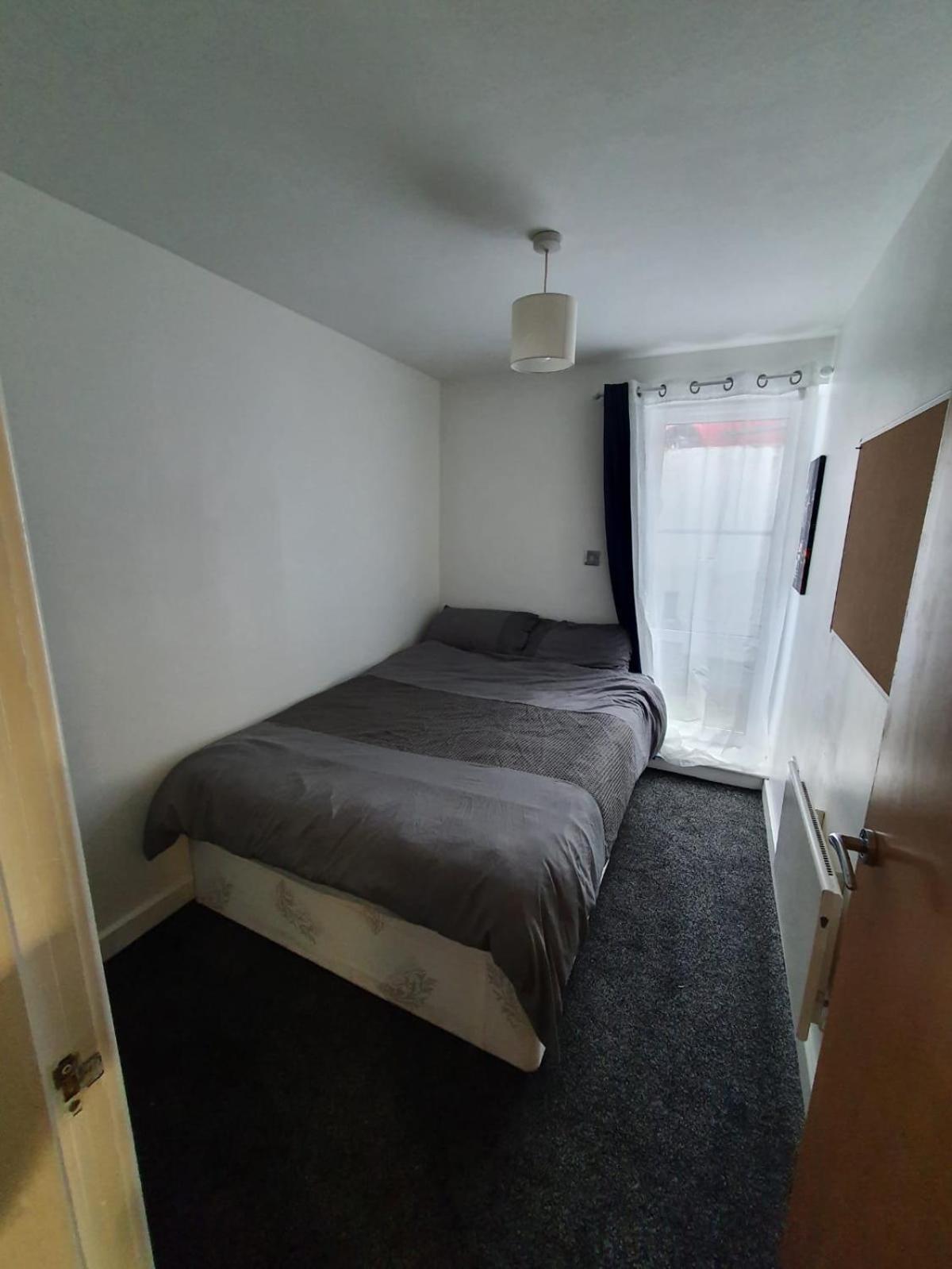 Quiet 2 Bedroom Flat In Darlington With Free Parking, Wi-Fi And More Exterior photo