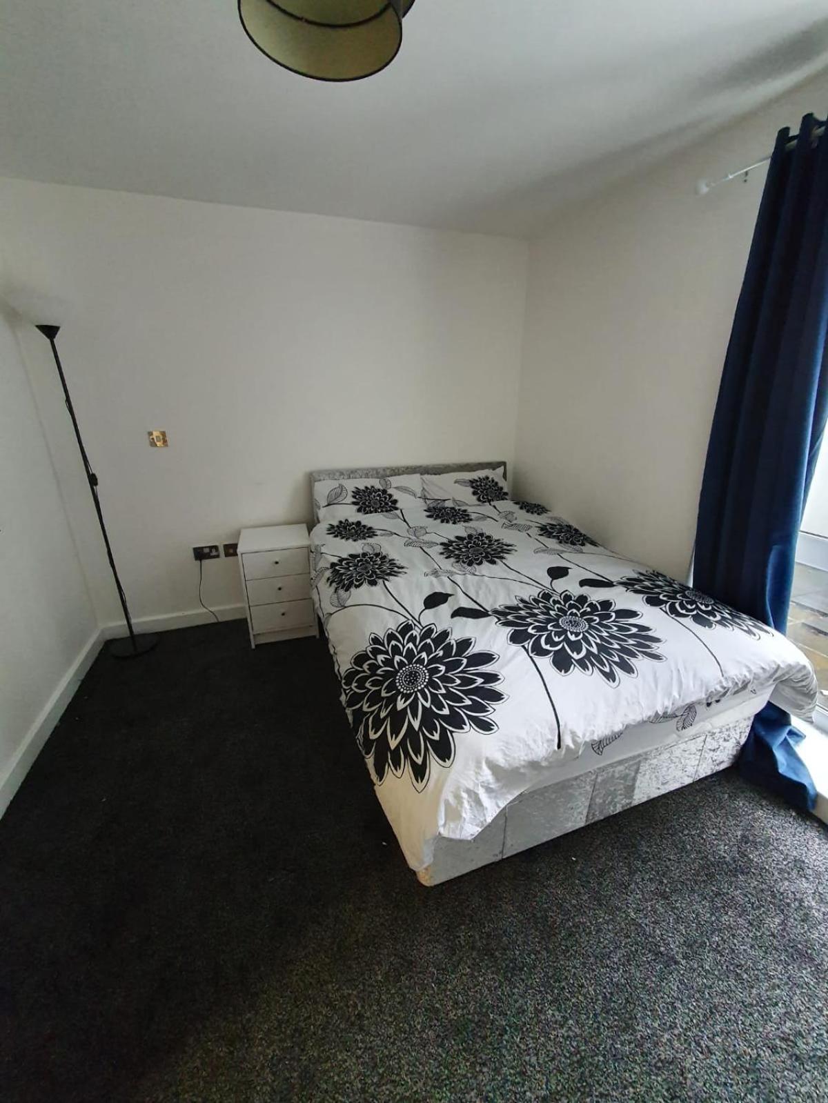 Quiet 2 Bedroom Flat In Darlington With Free Parking, Wi-Fi And More Exterior photo