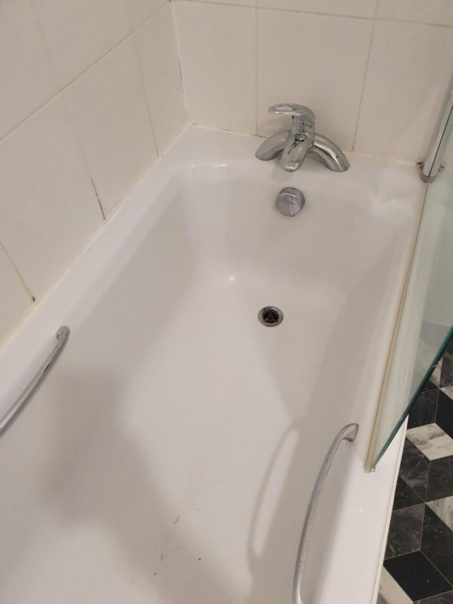 Quiet 2 Bedroom Flat In Darlington With Free Parking, Wi-Fi And More Exterior photo